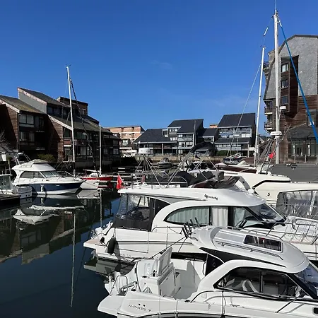 Marina Marinaland Апартаменты *