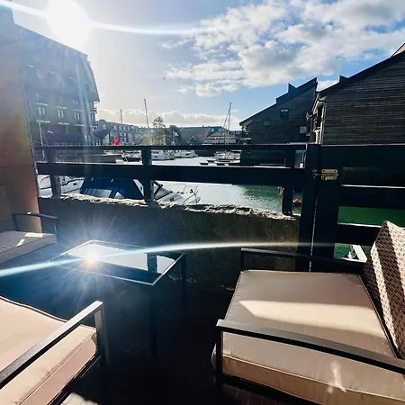 Marina Marinaland アパート *